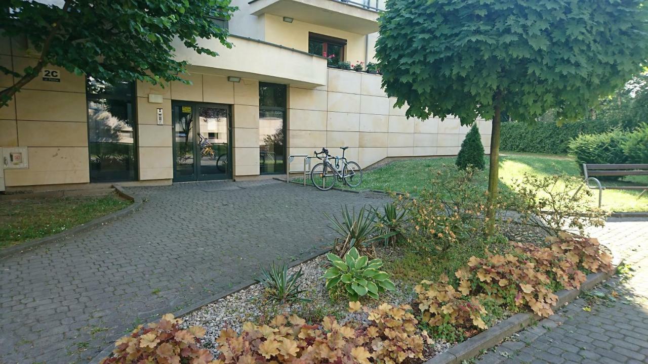 Quiet And Spacious With Garage Option Apartament Kraków
